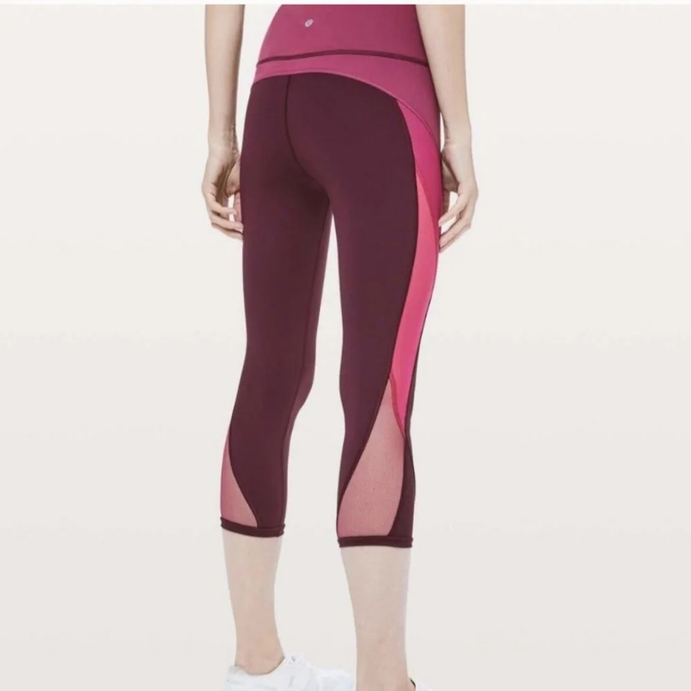 LULULEMON BERRY COLOR ME OMBRE CROPPED LEGGINGS SIZE 8